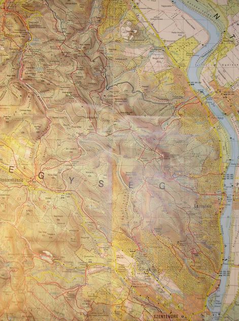 0_urasztal.jpg 0_urasztal.jpg