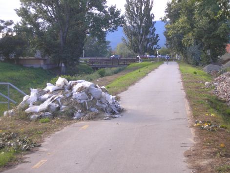 16-1-veszelyes_anyag_es_megis....bringa_ut_szentendre.jpg 16-1-veszelyes_anyag_es_megis....bringa_ut_szentendre.jpg