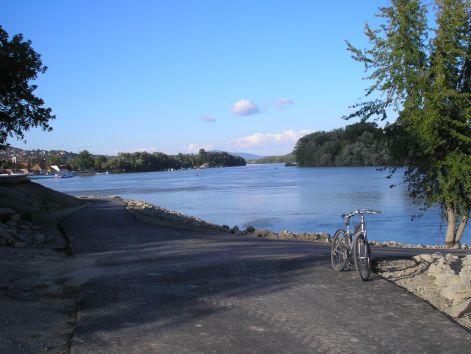 2-duna-korzo_alatti_bringa_ut_szentendre.jpg 2-duna-korzo_alatti_bringa_ut_szentendre.jpg