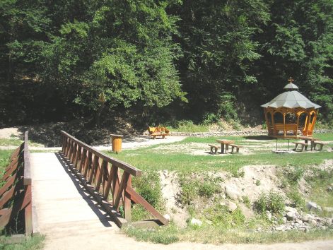 a_ram_alatt.jpg a_ram_alatt.jpg