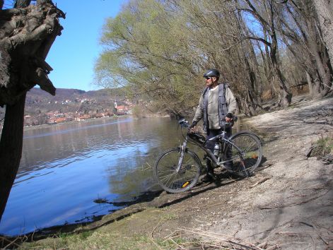 hatterbennagymaros.jpg hatterbennagymaros.jpg