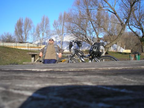 kaja_utani_szieszta_a_bringas_pihenonel.jpg kaja_utani_szieszta_a_bringas_pihenonel.jpg