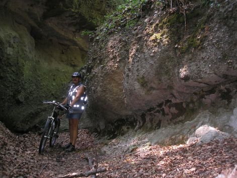 kanyon.jpg kanyon.jpg