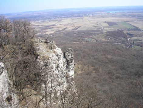 kohegyrol_lenezve.jpg kohegyrol_lenezve.jpg