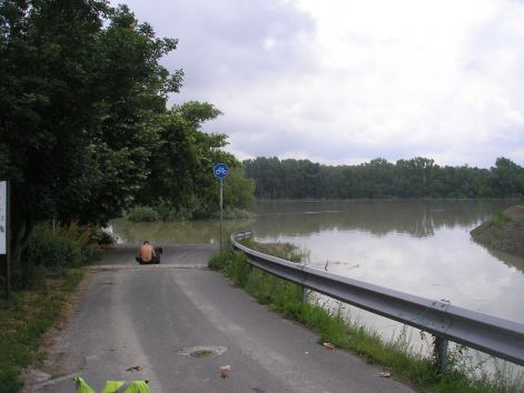 p6052004.jpg p6052004.jpg