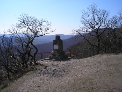 petofi_piheno.jpg petofi_piheno.jpg