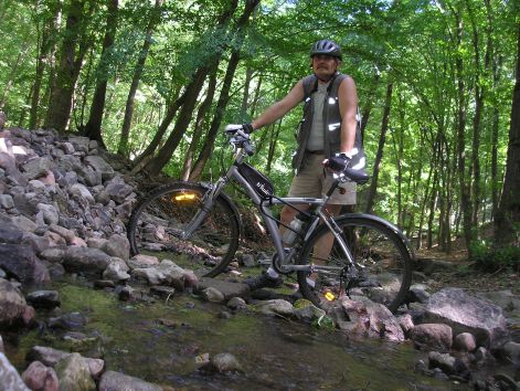 rafting.jpg rafting.jpg